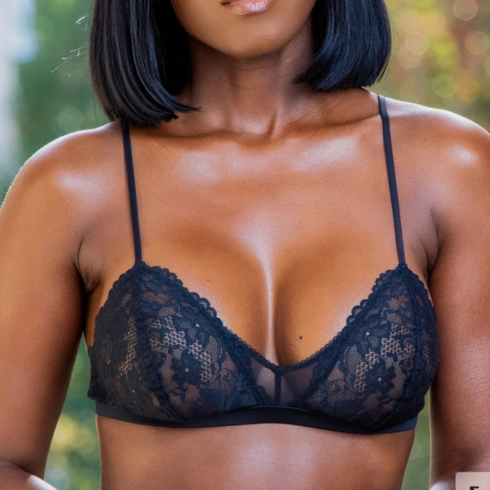 SAVAGE X FENTY | floral lace & mesh bralette | size M